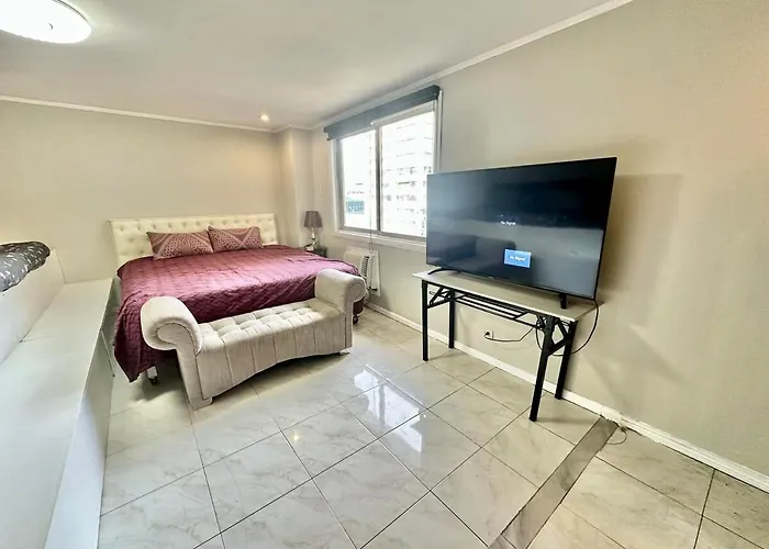 Apartment Letstay D302 1-bedroom 69-sqm Manila