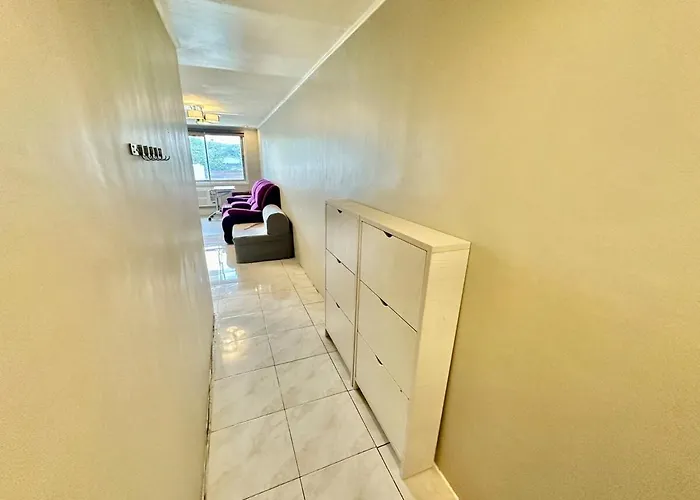 Letstay D302 1-bedroom 69-sqm